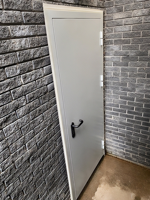 Однопольная дверь в подвал Однопольная дверь в подвал