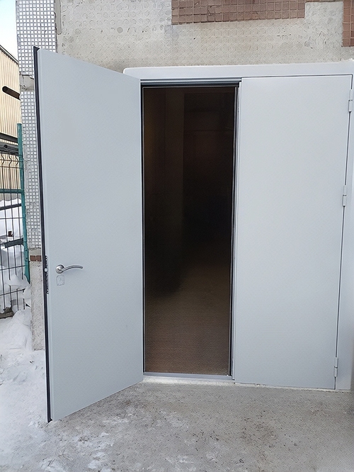 Двустворчатая техническая дверь Двустворчатая техническая дверь