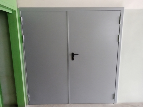 Двупольная огнестойкая дверь Двупольная огнестойкая дверь