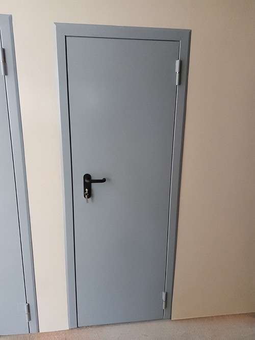 Узкая огнезащитная дверь Узкая огнезащитная дверь