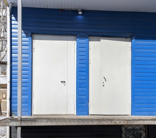 Полуторные глухие двери Полуторные глухие двери