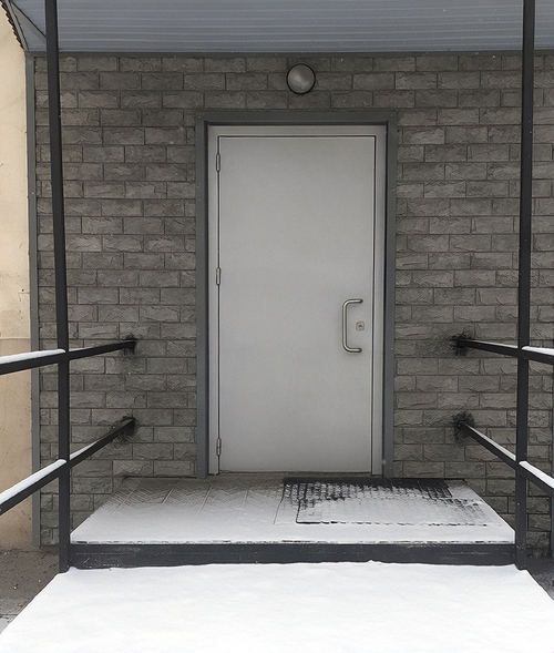 Однопольная техническая дверь Однопольная техническая дверь