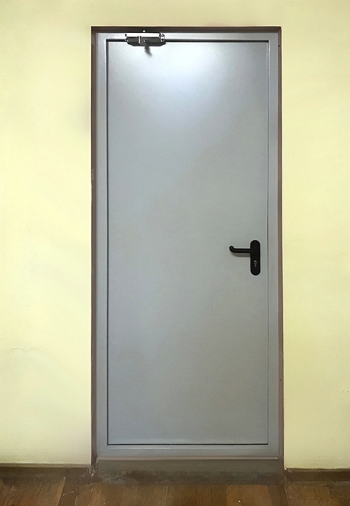 Серая огнеупорная дверь Серая огнеупорная дверь