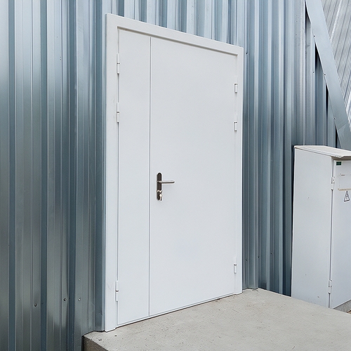 Полуторная дверь антипаника Полуторная дверь антипаника