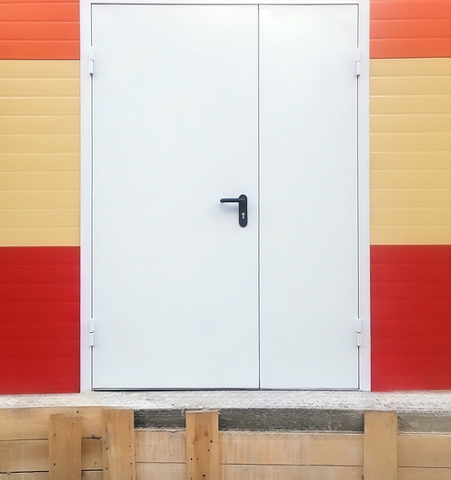 Полуторная глухая дверь Полуторная глухая дверь