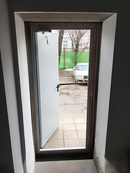 Стандартная огнезащитная дверь Стандартная огнезащитная дверь