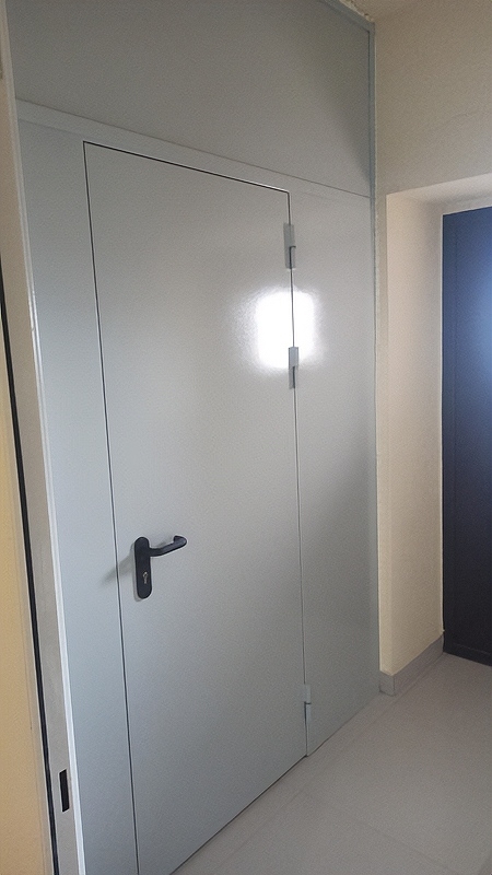 Нестандартная огнестойкая дверь Нестандартная огнестойкая дверь