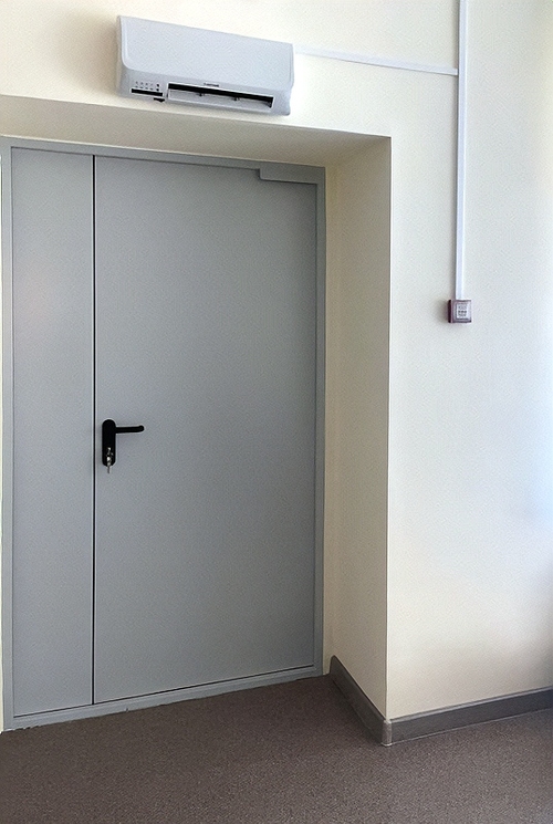 Серая огнезащитная дверь Серая огнезащитная дверь