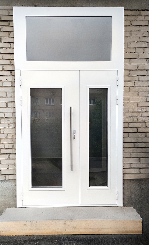 Подъездная остекленная дверь Подъездная остекленная дверь