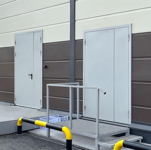 Полуторные серые двери ei Полуторные серые двери ei