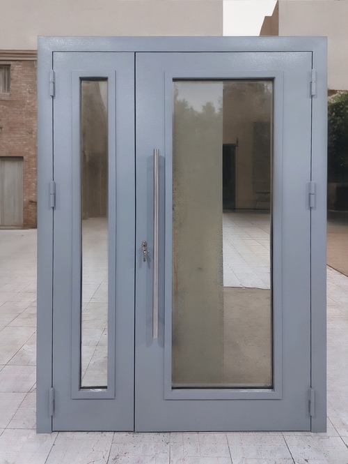 Дверь с максимальным остеклением Дверь с максимальным остеклением